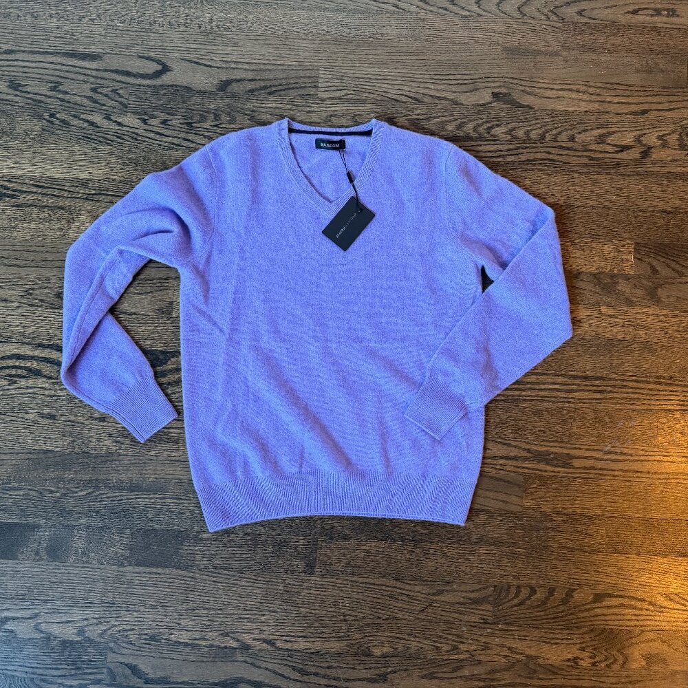 Gender Neutral Naadam Men's Cashmere V-Neck Pullover